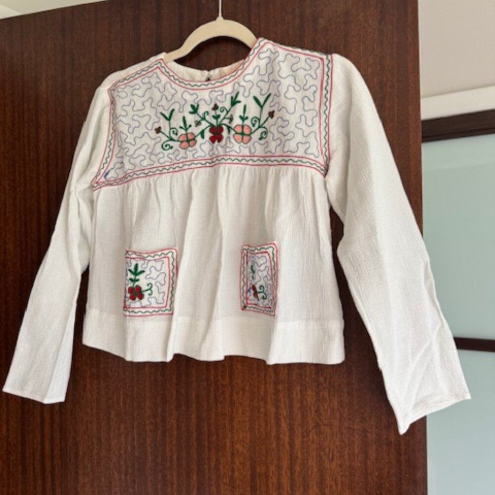 Suzi Kondi Embroidered Peasant Blouse (Size S)
